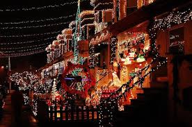 Hampden In Baltimore Maryland Christmas Lights Christmas Light Installation Lights