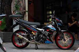 Trik ini bisa dilakukan untuk berbagai gaya modif sebenarnya. Kumpulan Gambar Foto Modifikasi Satria Fu Favorit Venomku
