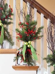 34 Ideas For Natural Holiday Decor Christmas Stairs Decorations Christmas Staircase Christmas Stairs