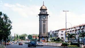 Check trip schedule and travel distance. 3 Amazing The Clock Tower And Zero Kilometer Square Kedah