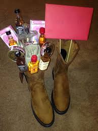 Thoughtful Presents For Boyfriends Boyfriendgiftsforchristmas Boyfriendgif Country Boyfriend Gifts Cute Valentines Day Ideas Christmas Gifts For Boyfriend Think of gift ideas that pay homage to a special special memory you shared, an inside joke, something personal, or really anything honestly, there is no better first valentine's day gift for your new boyfriend.