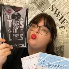 Amazon.com: Falling: A Fake Dating College Hockey Romance (North University  Book 1) eBook : Boswell, Janisha: Kindle Store