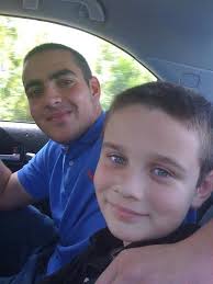 Haunter surprises fellow performer with care package