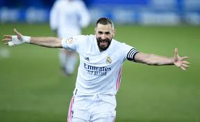 В 2007—2015 годах выступал за сборную франции. B R Football On Twitter Karim Benzema Again