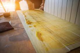 Damit der wandbelag auch sauber an der wand klebt, sollte man bei der. Vinyl Laminat An Die Wand Kleben So Gelingt S