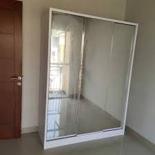 Lemari pakaian juga merupakan lemari wajib pada sebuah rumah. Jual Lemari Sliding 3 Pintu Kaca Lemari Bagus Lemari Pakaian Lemari Baju Kota Bekasi Givha Store Tokopedia