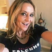 Terri Moss's Instagram, Twitter & Facebook