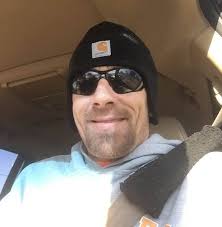 Looking for a handyman who's good with plumbing. Nothing major needed.  Thanks.