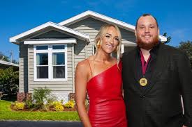 Luke Combs' Family of Four Is STILL Living in a Two-Bedroom House