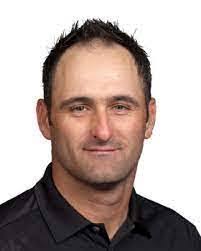 Mike Hendrie's Instagram, Twitter & Facebook