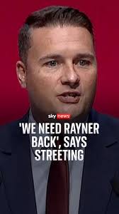 The storm is really starting to pick up now' Sky's Sarah-Jane speaks with Daniel  Freeth and his 15 year-old son, Tyler from their hotel room in Disney  World, Orlando as they prepare