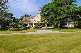 For Sale 9 600 000 Pokanoket Farm South Dartmouth Long Private Drive Meanders Through Meadows And Wood French Country Manor Maine House Luxury Real Estate