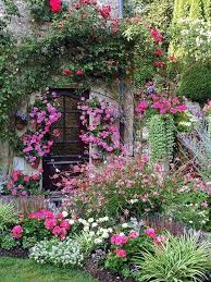La Vie En Rose Beautiful Gardens Cottage Garden Garden Inspiration