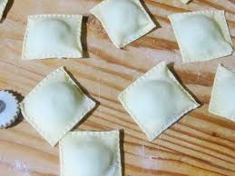 Ravioli Ricotta E Spinaci Senza Uova Impasto Per Ravioli Ravioli Ricette Pasta Fatta In Casa