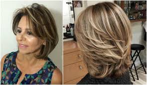 Modische Frisuren Fur Frauen Ab 50 Und Haarfarben Die Junger Machen Modische Frisuren Haarfarben Bob Frisur Zweifarbig