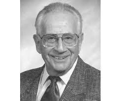 Pat Crandall's Instagram, Twitter & Facebook