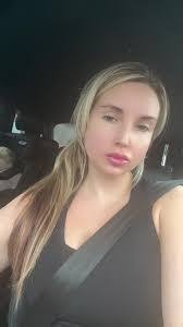 Danielle Mattson's Instagram, Twitter & Facebook