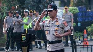 Tito karnavian is the new chief of the police of indonesian republic. Idham Azis Replaces Tito Karnavian As Indonesian Police Chief News En Tempo Co Tempo Co