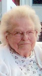 Etta Fletcher's Instagram, Twitter & Facebook