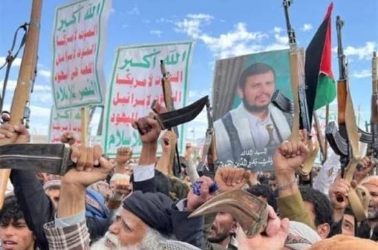 ادامه پیشروی سریع نیروهای مسلح یمن؛ بندر راهبردی «المخا» در آستانه تصرف کامل | آوا