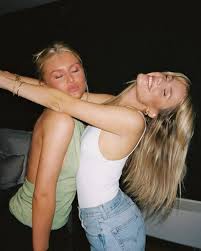 leila flood (leilafl00d)