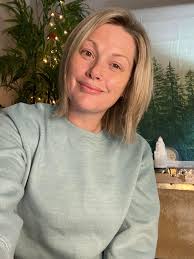 Hi! How do I contact Becky Lee? I do not see a message button. I own a  holistic wellness center and we help people expand their consciousness and  heal past trauma through