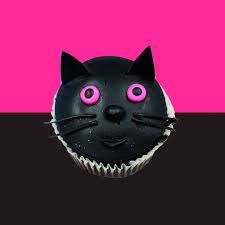 Download free images cats 1080 x 1080 for mobile wallpapers for your cell phone. Scary Cat Cupcake Mister Baker