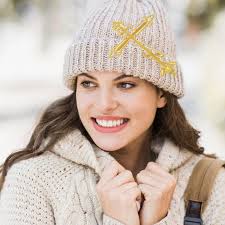 2 Pezzi Ricamo Stella Croce D'oro Gesù Croce Appliques Stirare A Croce  Cappello Resistente All'usura Vestiti Tessuto Piccolo Pezzo Di Ferro  Adesivo : Amazon.it: Casa e cucina