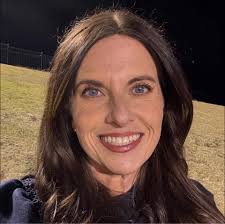 Can you have an LPC-associate license without school counselor  certification?