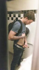 Spy Piss 60 - ThisVid.com