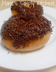 Cara membuat donat ini cocok untuk anda yang punya bahan seadanya. Donat Santan Monic S Simply Kitchen