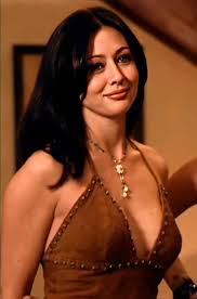Her father worked in a bank, while her mother owned a beauty parlor. ð˜¥ð˜ªð˜°ð˜¯ð˜¦ Alwayshannen Twitter Shannen Doherty Charmed Alyssa Milano Hair Shannen Doherty