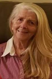 Eileen Lis's Instagram, Twitter & Facebook