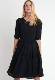 Robes & combinaisons new collection robe longue bohème. Maison 123 Robe D Ete Noir Zalando Fr