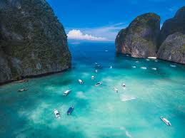 The beach is a seriously confused film that makes three or four passes at being a better one and doesn't complete any of them. Top Film Locations You Can Visit Stories Hip Hotels