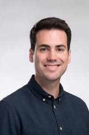 Dr Fernando E. Casado