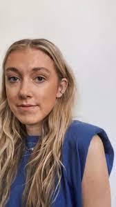 Elaina Wallace's Instagram, Twitter & Facebook