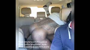 Khi's Uber ride - XVIDEOS.COM