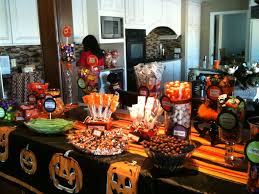 Pin By Diane Bern On Halloween Halloween Party Candy Halloween Candy Buffet Halloween Candy Bar