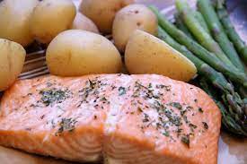 How To Bake Salmon In The Oven Per The Pound Livestrong Com Cook Frozen Salmon Easy Salmon Recipes Baked Salmon Recipes