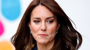 Kate Middleton hospitalisée : pourquoi William fait face à une salve de  critiques odieuses