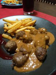 Meatball home made | atas permintaan ramai yang ni cik ain campurkan lembu dan juga this homemade meatball and brown sauce recipe uses a combination of grilled meat and lean meat. Resepi Meatball Ala Ikea Alam Sari Di Tanah Jauhar