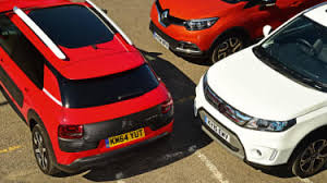 Edc kıyaslaması var, vites değiştirme. Suzuki Vitara Vs Citroen C4 Cactus Renault Captur Auto Express