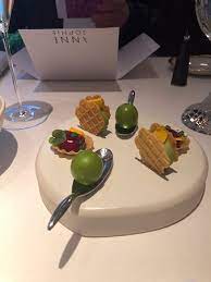 La salle s'organise autour d'un lustre en cristal qui délimite trois espaces éclairés de larges baies vitrées donnant sur les jardins. L Epicerie Anne Sophie Pic Valence Restaurant Reviews Photos Phone Number Tripadvisor