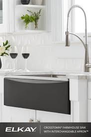 farmhouse sink