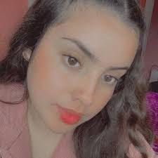 Ana Lezama's Instagram, Twitter & Facebook