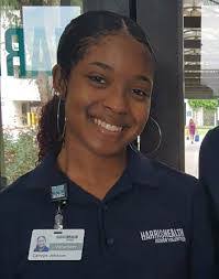 Mary Poletti's Instagram, Twitter & Facebook