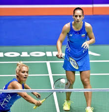 Jun 29, 2021 · 【體路專訊】世界排名第一的中華台北「球后」戴資穎，周六（31日）在2020東京奧運羽毛球女單4強戰，以直落兩局輕鬆拍走上屆奧里亞軍印度名將仙杜（pusarla venkata sindhu），生涯首次殺入大賽決賽，明（1日）晚將與世界排名第二的陳雨菲合演「台中對決」爭冠. Facebook