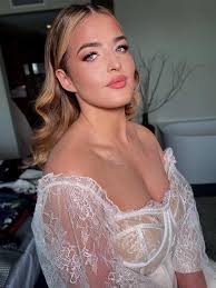 hello brides! if you are planning your wedding in October