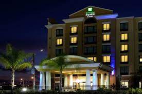Do what's right for you and your wallet by booking reservations at this holiday inn express® hotel. Holiday Inn Express Suites Orlando International Drive Hotel Orlando From 68 Lastminute Com